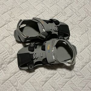 Like New* Gro Five Adjustable Sandals 11C-2Y